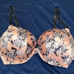 Victoria’s Secret rose printed bra